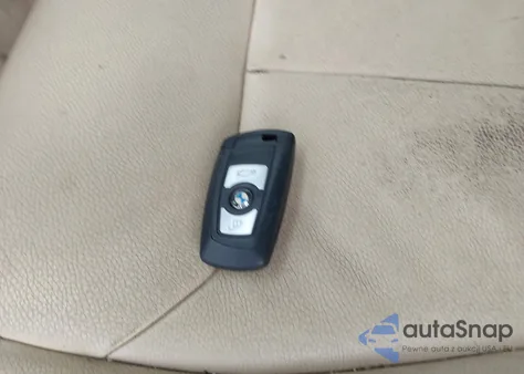 2015 BMW 320I z USA, uszkodzony, nr VIN WBA3B1C56FK140553